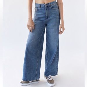 bdg | the a-wide jean in indigo